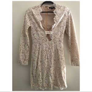 Lace scallop bodycon dress